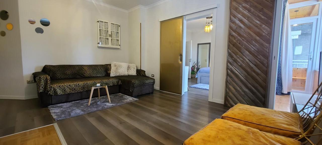 Oro Apartments ติรานา ภายนอก รูปภาพ